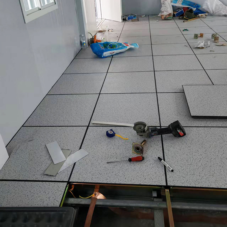 设备机房防静电地板和接地系统施工 (8).jpg